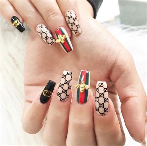 gucci nail art